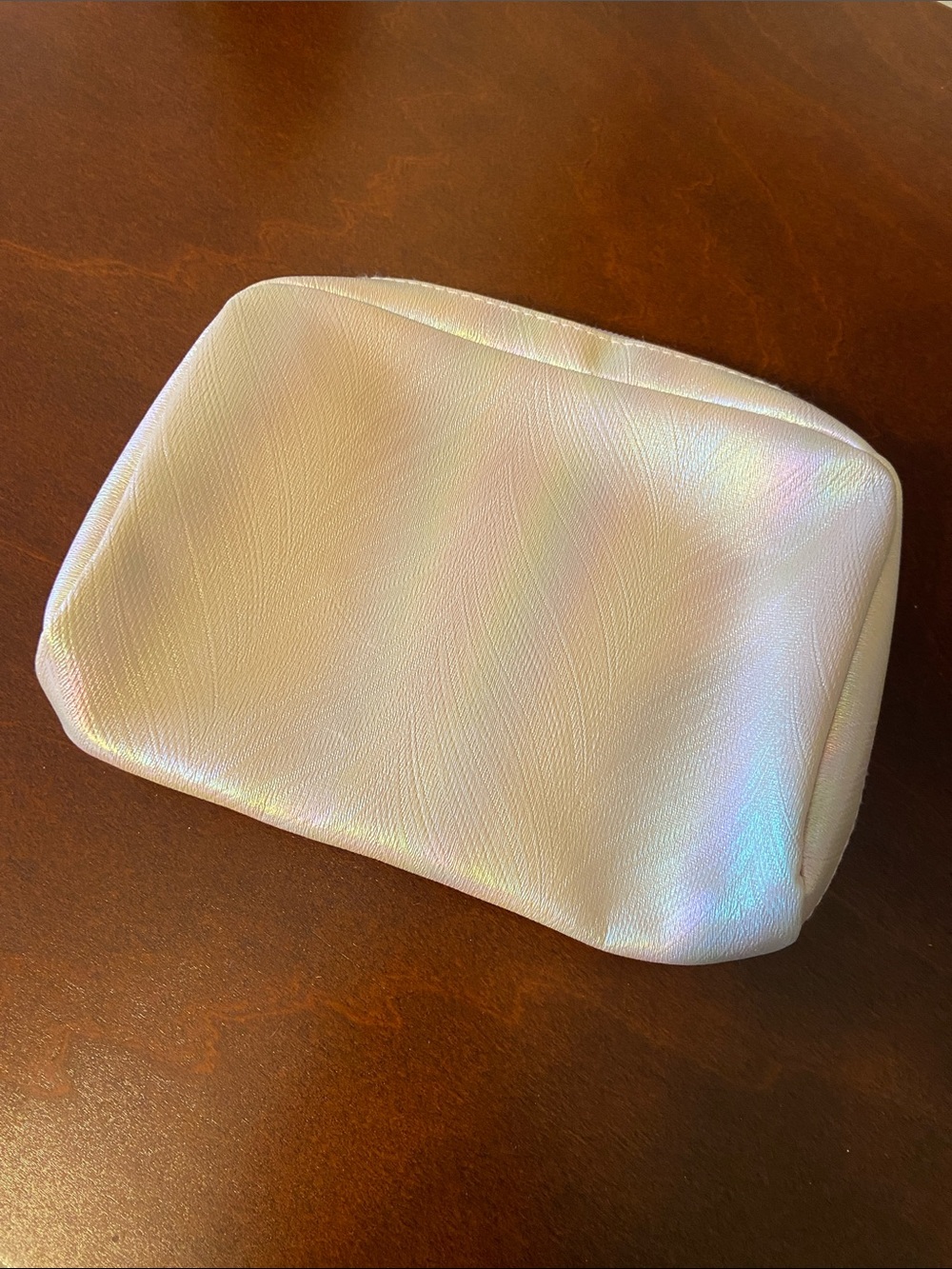 Iridescent Makeup Pouch - Pink Pearl Sheen